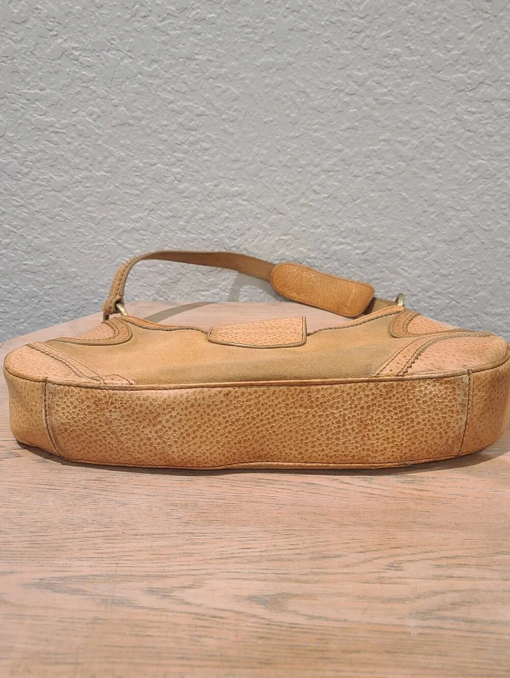 Via Spiga Tan Suede & Pebbled Leather Hobo Shoulder Bag Fringe Flap Purse Y2K